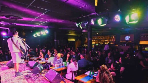 Band Jamming in a Bar