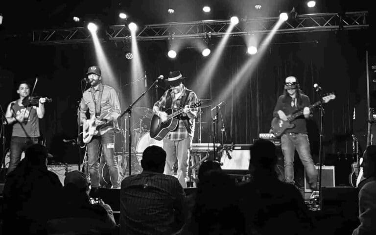 The Mallett Brothers Band Has Learned What 17 Years on the Road Can Teach You-b