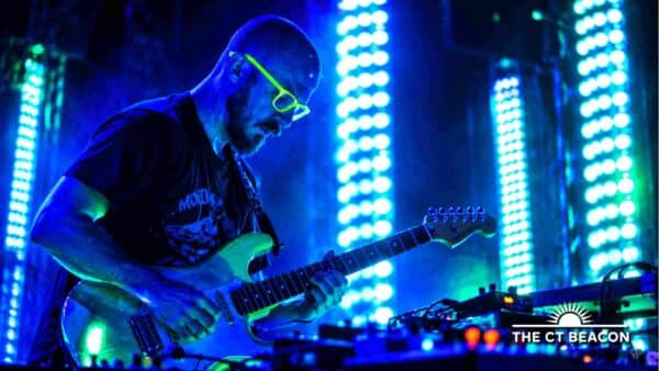 Eclectic Electric The Forest Room and The Kosmographers Turn Oasis Into a Three-Genre Experiment