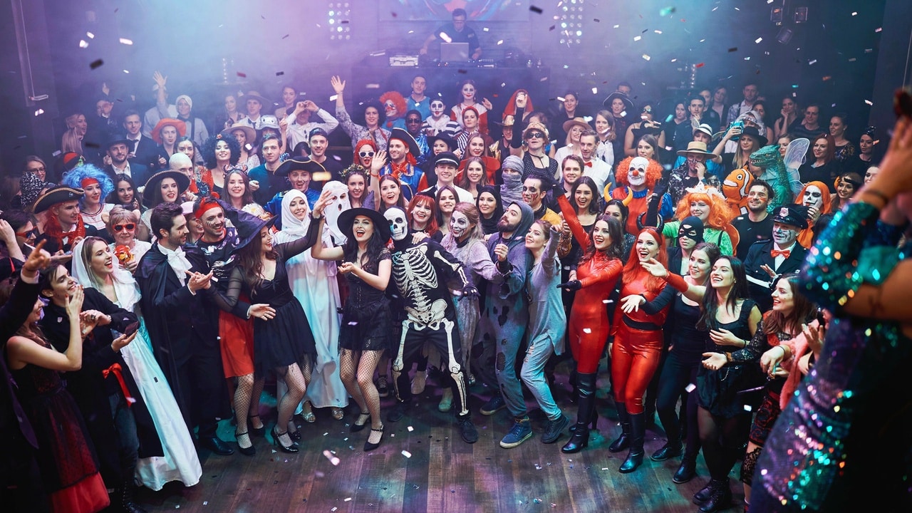 20,000 Dollars in Prizes and a Halloween Night to Remember Foxwoods Unleashes Its Sinister Soiree Costume Party